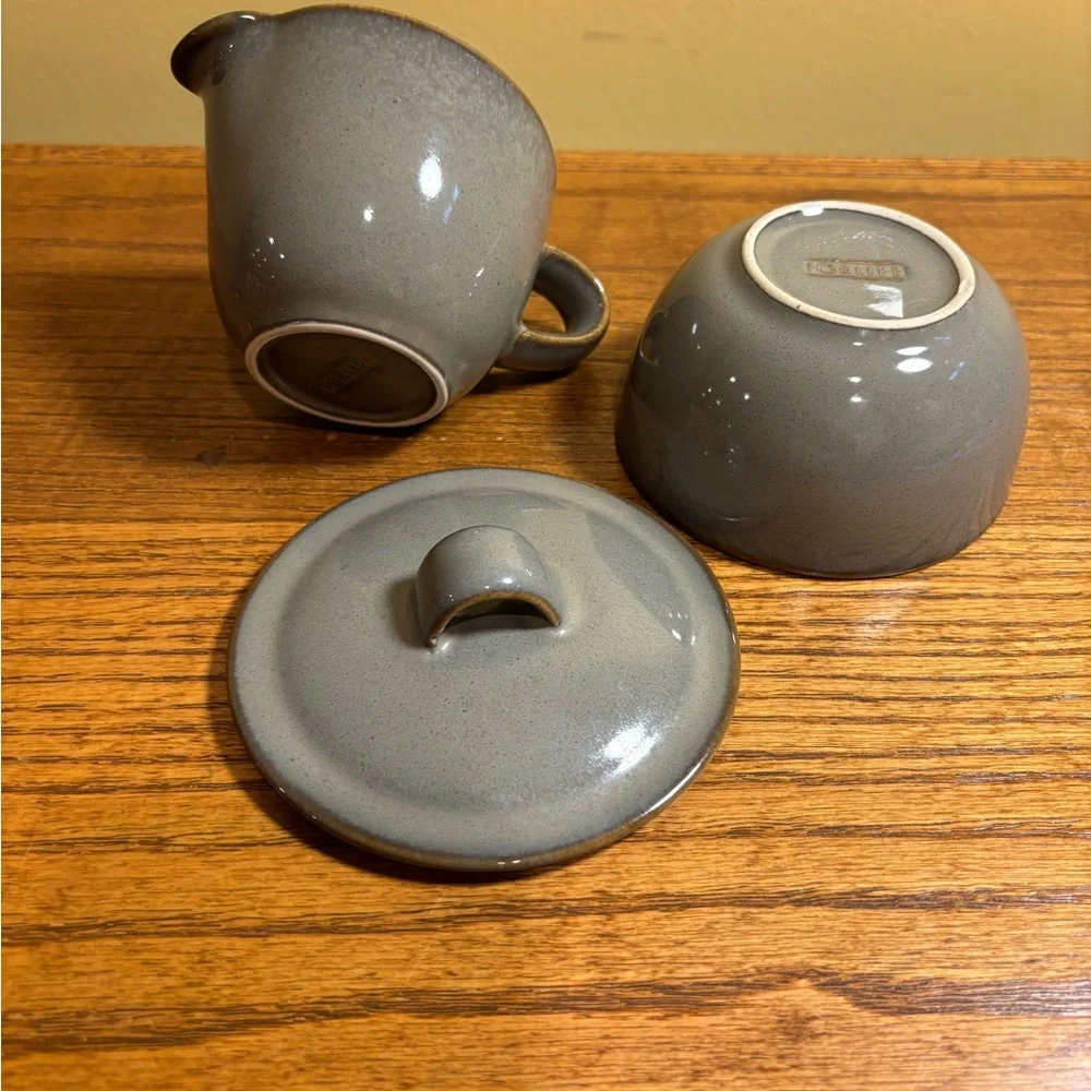 Crate and Barrel For Life Brand Sugar/Creamer Set